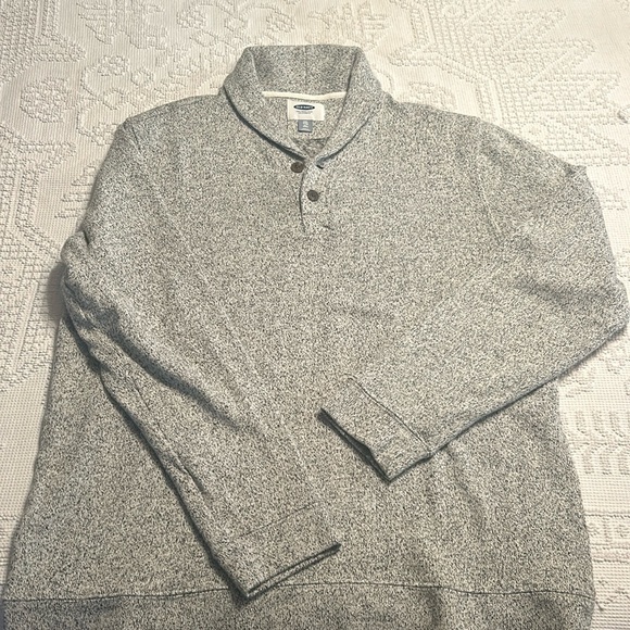 Old Navy sweater - Picture 1 of 4